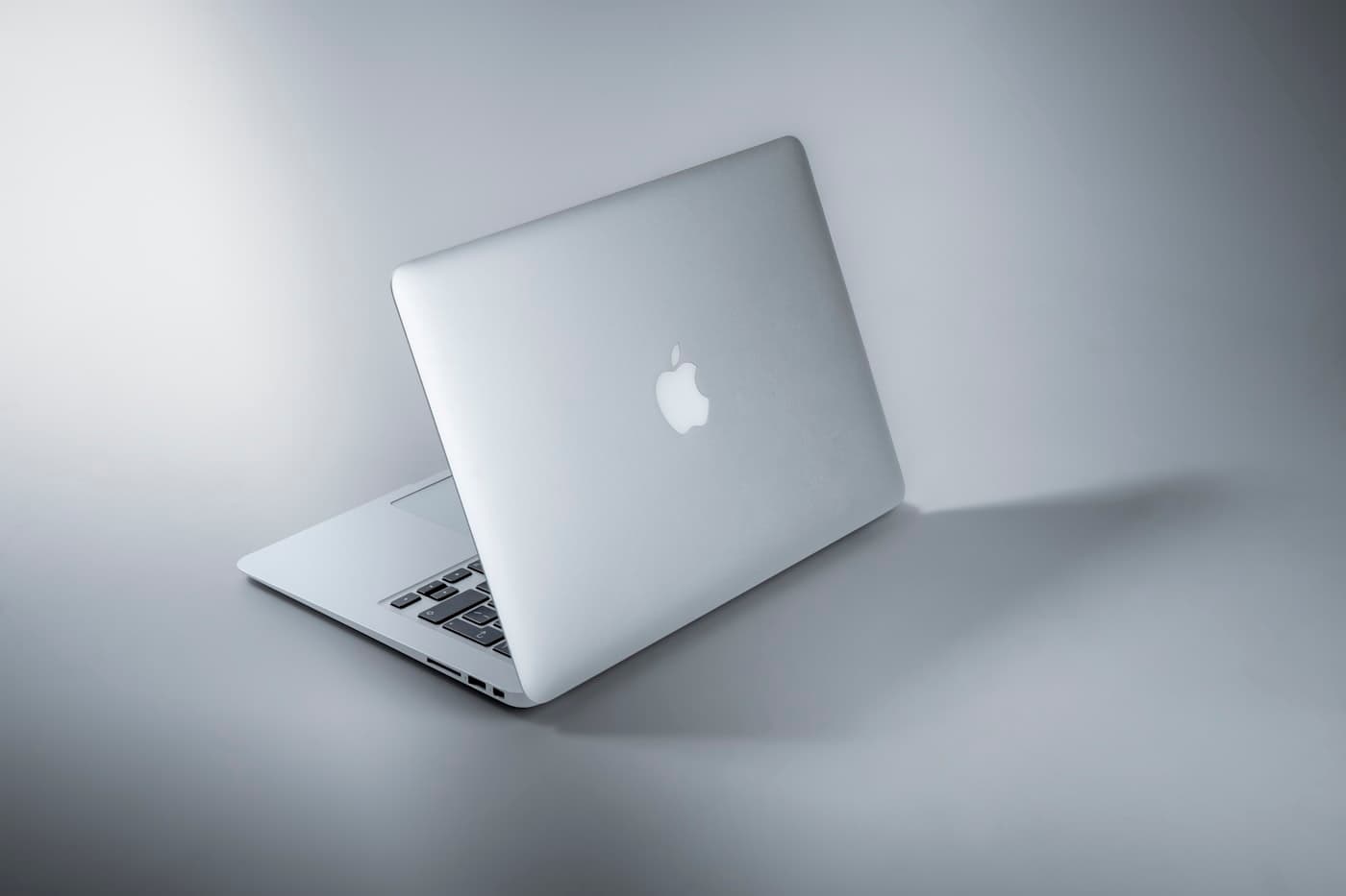 ماك بوك إير M4 13" — صورة 3